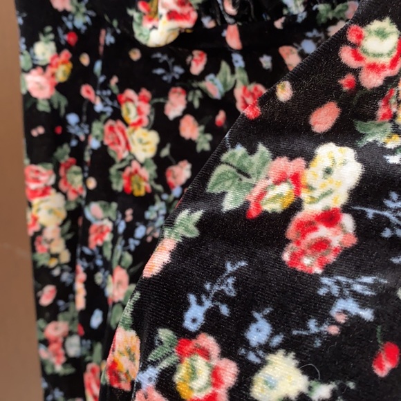 FASHION NOVA FLORAL DRESS - Picture 2 of 4